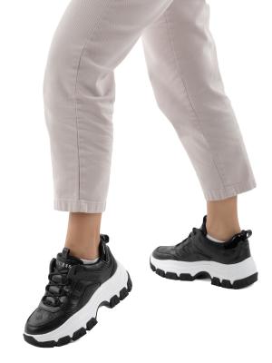 Ženska obutev čevlji Guess Bisun Superge